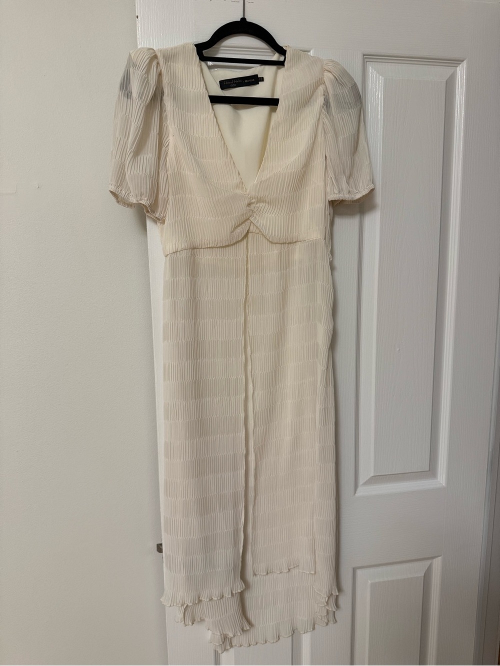 House of Harlow 1960 Cream Pleated V-Neck Midi Dress
